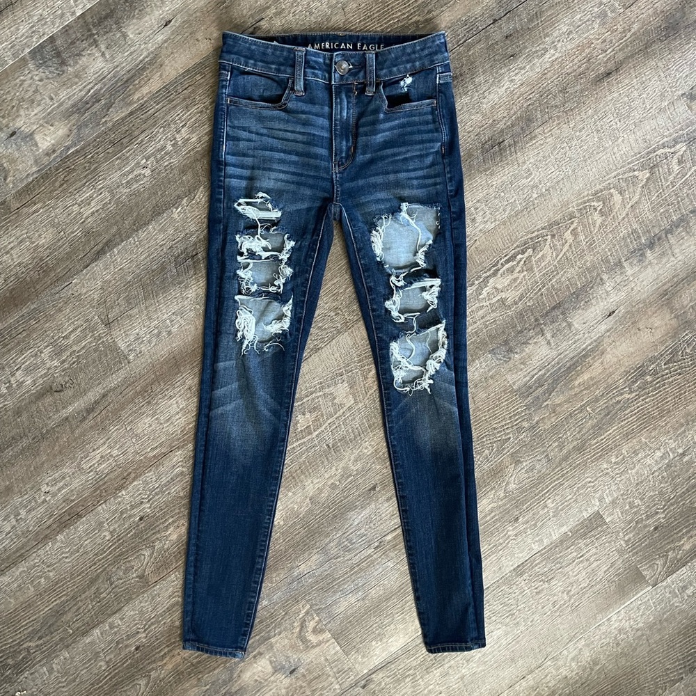 American Eagle hi-rise distressed jeggings